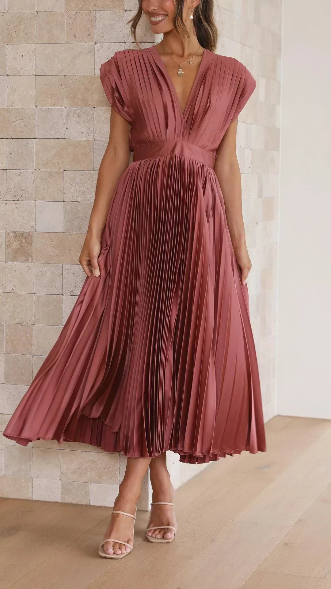 Halina - Zwiewna i Elegancka Sukienka